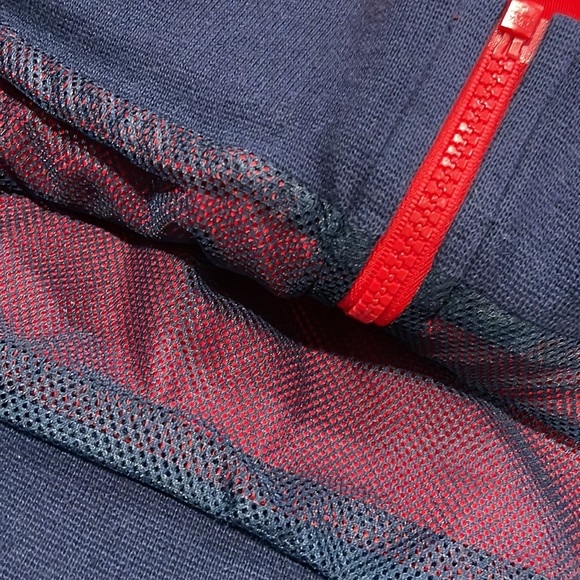 Lacoste Jumper Not Available on Market - Picture 3 of 8